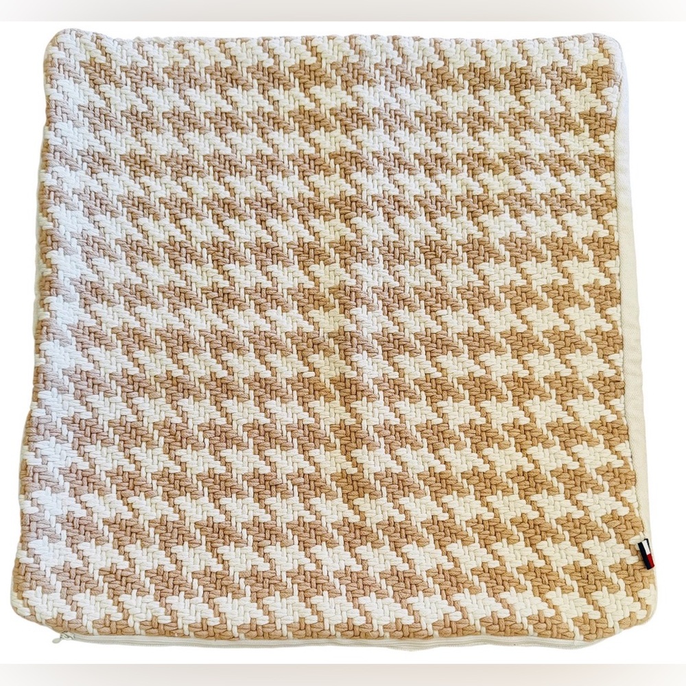 Tommy Hilfiger 20 inch textured houndstooth pillow cover